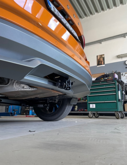Carlig remorcare Skoda Kamiq dupa 08.2019 demontabil automat cu maneta marca Autohak [4]