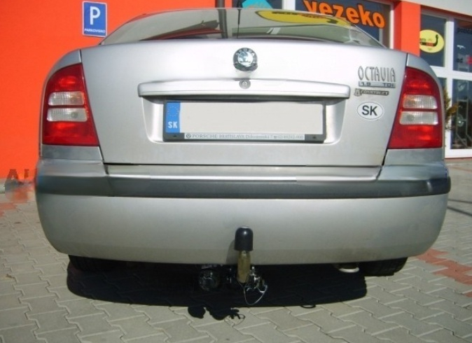 Carlig remorcare Skoda Octavia 1 1996 - 2010 demontabil automat cu maneta marca Autohak [3]
