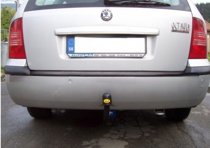 Carlig remorcare Skoda Octavia 1 1996 - 2010 demontabil automat vertical marca Autohak [6]