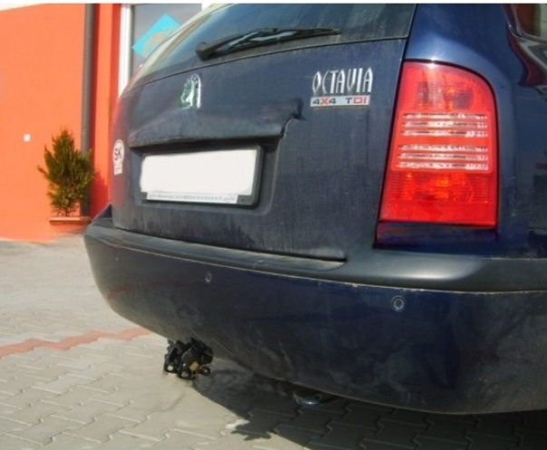Carlig remorcare Skoda Octavia 1 4x4 1996 - 2010 demontabil automat cu maneta marca Autohak [2]