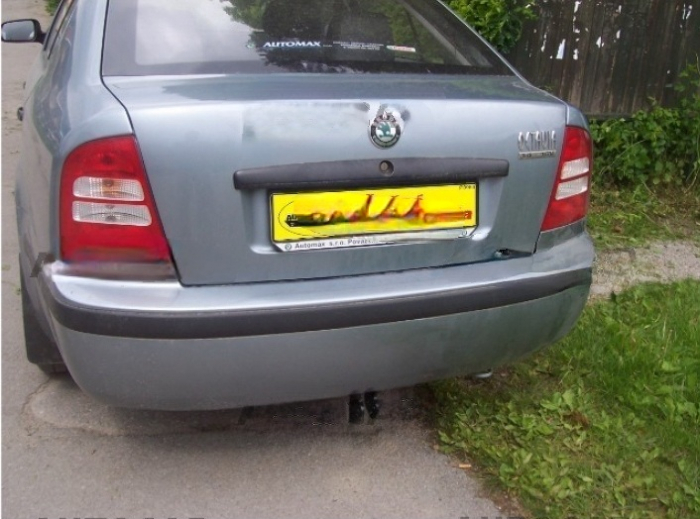 Carlig remorcare Skoda Octavia 1 dupa 1996 marca Autohak [6]