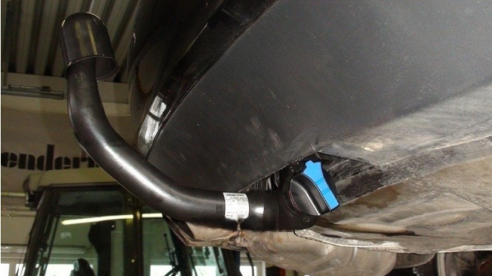 Carlig remorcare Skoda Octavia 2 2004 - 2013 demontabil automat vertical marca Autohak [5]