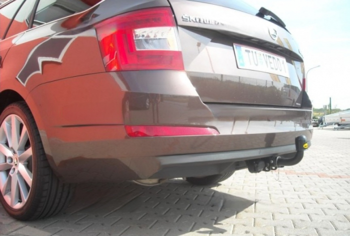Carlig remorcare Skoda Octavia 3 2013 - 2019 demontabil automat cu maneta marca Autohak [14]