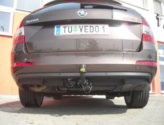 Carlig remorcare Skoda Octavia 3 2013 - 2019 demontabil automat cu maneta marca Autohak [13]