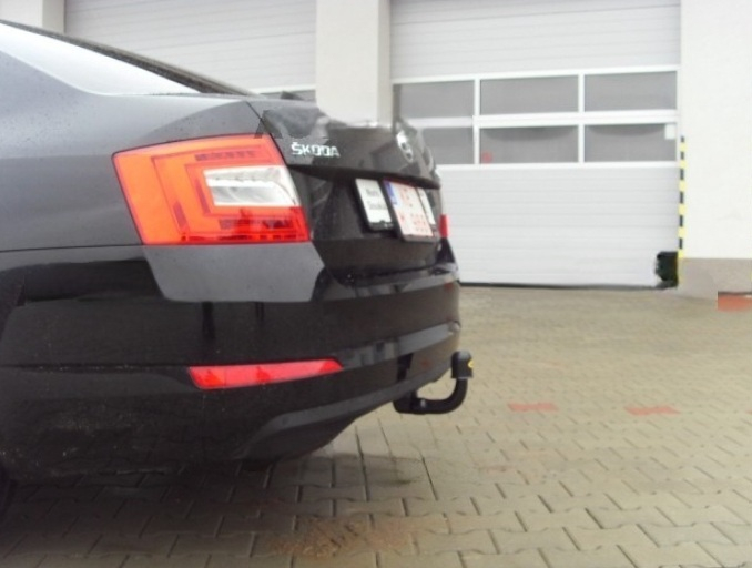 Carlig remorcare Skoda Octavia 3 2013 - 2019 demontabil automat vertical marca Autohak [5]