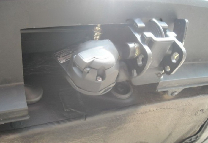 Carlig remorcare Skoda Rapid dupa 2012 demontabil automat cu maneta marca Autohak [3]