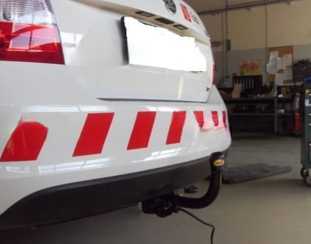 Carlig remorcare Skoda Rapid dupa 2012 demontabil automat vertical marca Autohak [6]