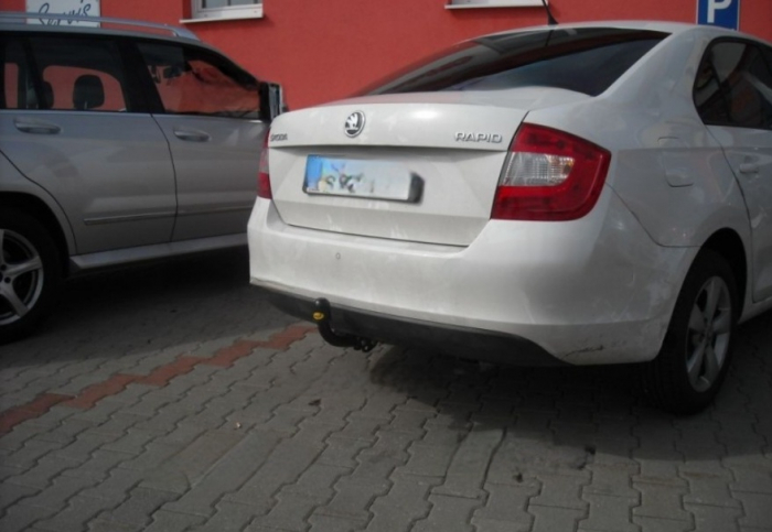 Carlig remorcare Skoda Rapid dupa 2012 marca Autohak [6]