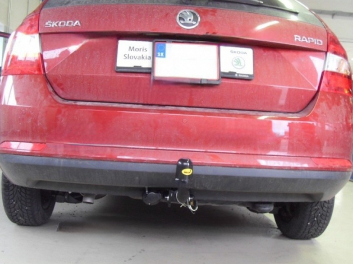 Carlig remorcare Skoda Rapid Spaceback dupa 2013 demontabil automat cu maneta marca Autohak [2]