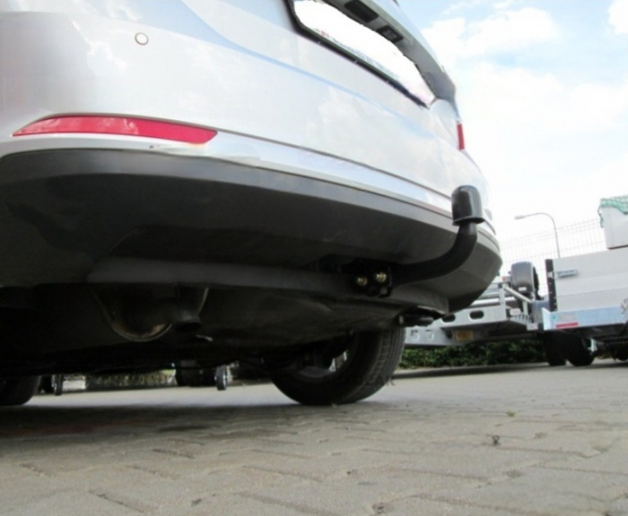 Carlig remorcare Skoda Rapid Spaceback fabricat dupa 2013 marca Autohak [4]