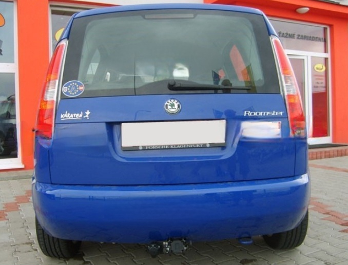 Carlig remorcare Skoda Roomster dupa 2006 demontabil automat cu maneta marca Autohak [5]