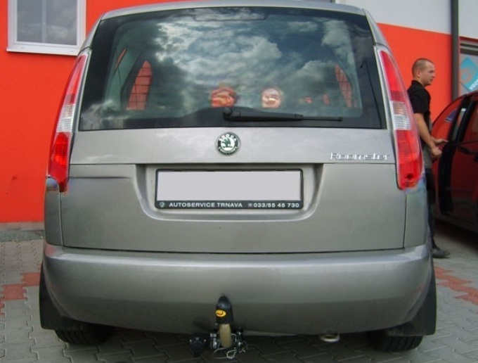 Carlig remorcare Skoda Roomster dupa 2006 demontabil automat cu maneta marca Autohak [9]