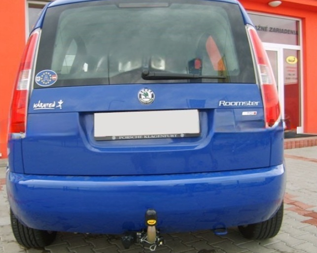Carlig remorcare Skoda Roomster dupa 2006 demontabil automat cu maneta marca Autohak [2]