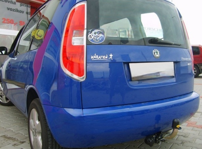 Carlig remorcare Skoda Roomster dupa 2006 demontabil automat cu maneta marca Autohak [3]