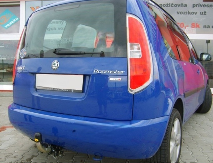 Carlig remorcare Skoda Roomster dupa 2006 demontabil automat cu maneta marca Autohak [4]