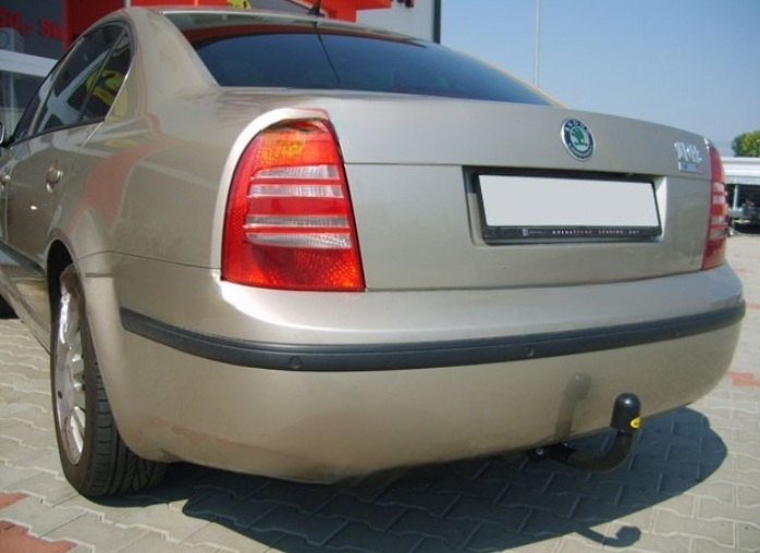 Carlig remorcare Skoda Superb 2002-2008 marca Autohak [4]