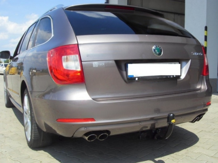 Carlig remorcare Skoda Superb 2008 - 2015 demontabil automat vertical marca Autohak [9]