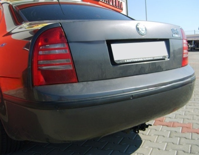 Carlig remorcare Skoda Superb 2008 - 2015 demontabil automat vertical marca Autohak [24]