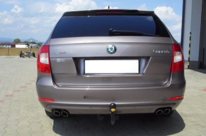 Carlig remorcare Skoda Superb 2008 - 2015 demontabil automat vertical marca Autohak [11]