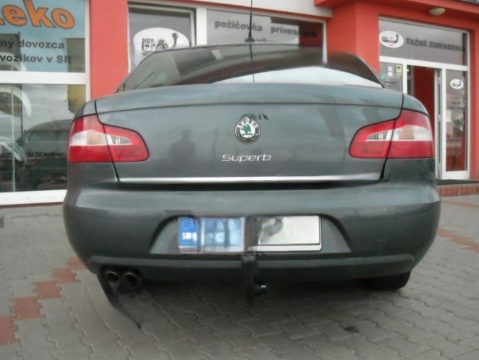Carlig remorcare Skoda Superb 2008 - 2015 demontabil automat vertical marca Autohak [17]