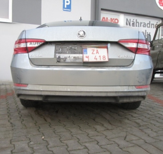 Carlig remorcare Skoda Superb dupa 2015 demontabil automat vertical marca Autohak [4]
