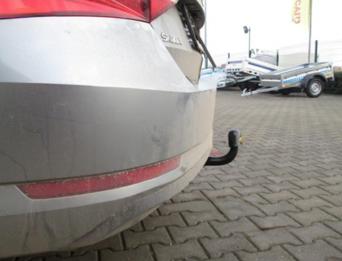 Carlig remorcare Skoda Superb dupa 2015 demontabil automat vertical marca Autohak [6]
