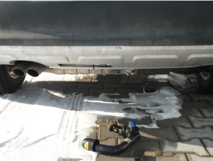 Carlig remorcare Skoda Yeti 2009 - 2013 demontabil automat vertical marca Autohak [6]