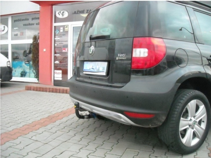 Carlig remorcare Skoda Yeti 2009 - 2013 demontabil automat vertical marca Autohak [10]
