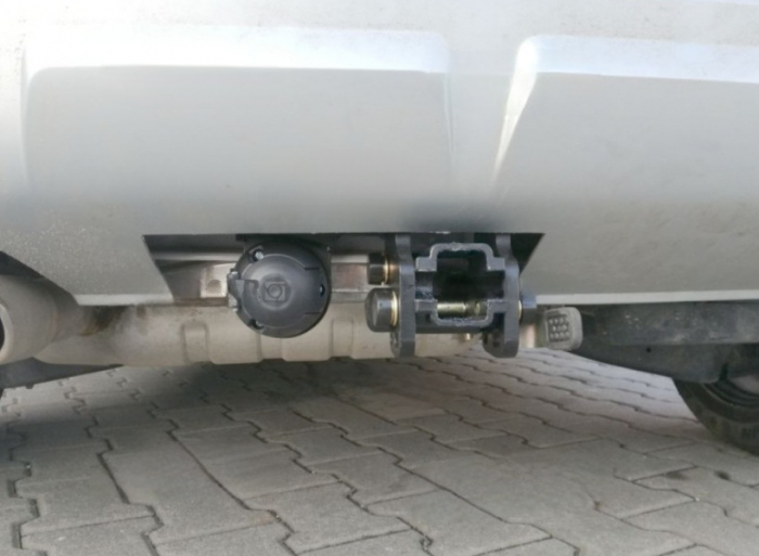 Carlig remorcare Skoda Yeti dupa 2014 demontabil automat cu maneta marca Autohak [3]