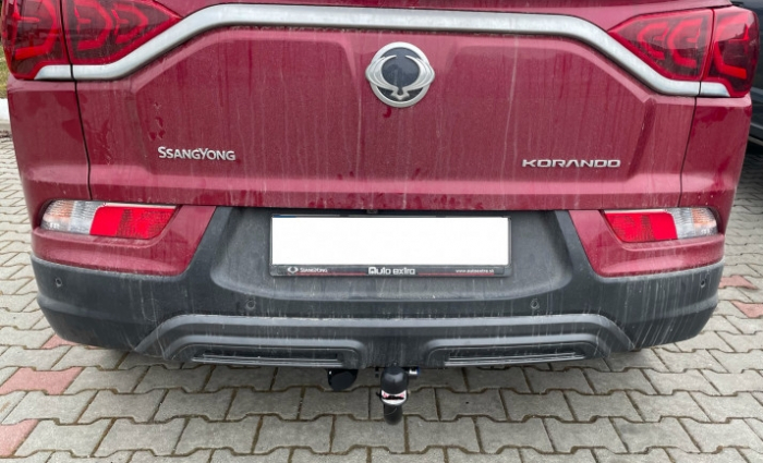 Carlig remorcare SsangYong Korando dupa 03/2019 demontabil automat vertical marca Autohak [4]