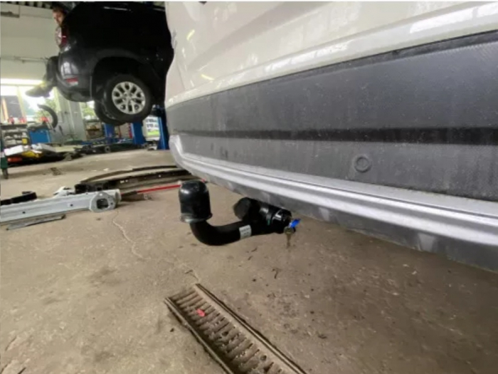 Carlig remorcare Subaru Forester dupa 03/2018 demontabil automat vertical marca Autohak [5]