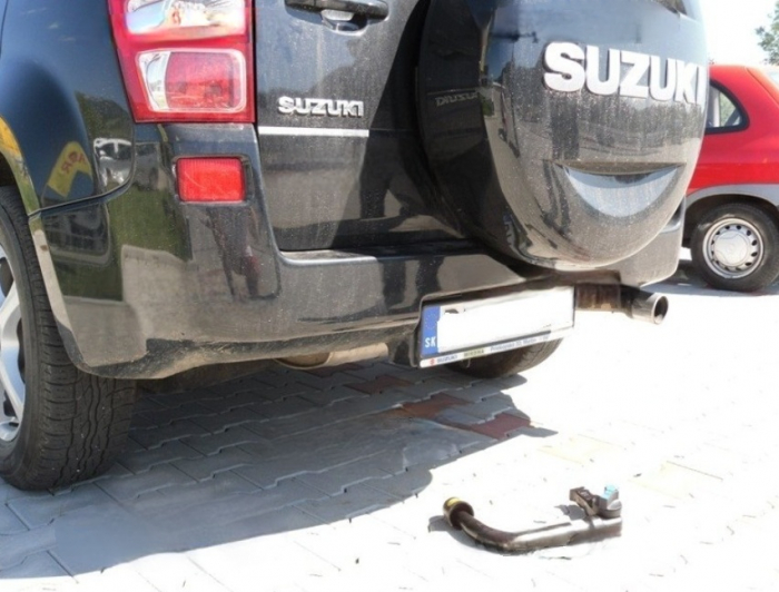Carlig remorcare Suzuki Grand Vitara 5 usi dupa 2005 demontabil automat vertical marca Autohak [10]