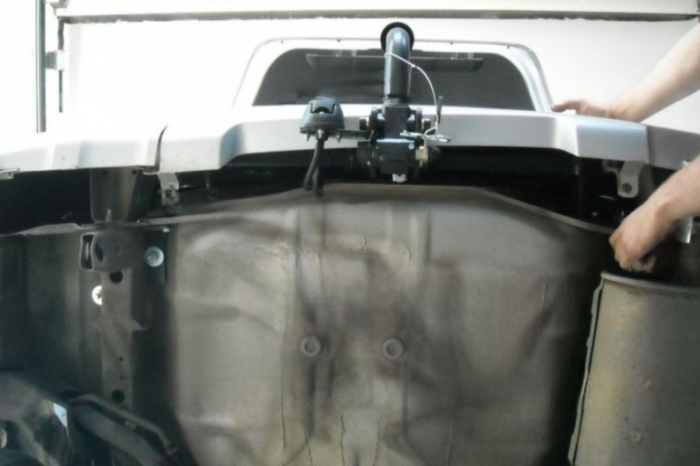 Carlig remorcare Suzuki Liana 5 usi dupa 2001 demontabil automat cu maneta marca Autohak [5]