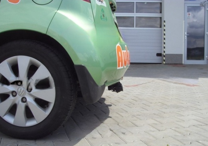 Carlig remorcare Suzuki Splash 5 usi 2008 - 2014 demontabil automat cu maneta marca Autohak [2]