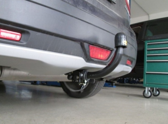 Carlig remorcare Suzuki SX4 S-Cross dupa 2013 demontabil automat cu maneta marca Autohak [6]