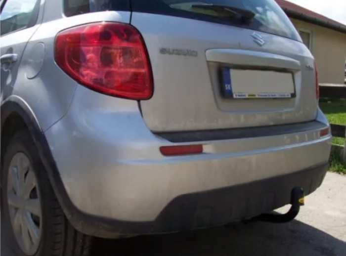 Carlig remorcare Suzuki Sx4 tractiune fata 3/5 usi dupa 2006 marca Autohak [2]