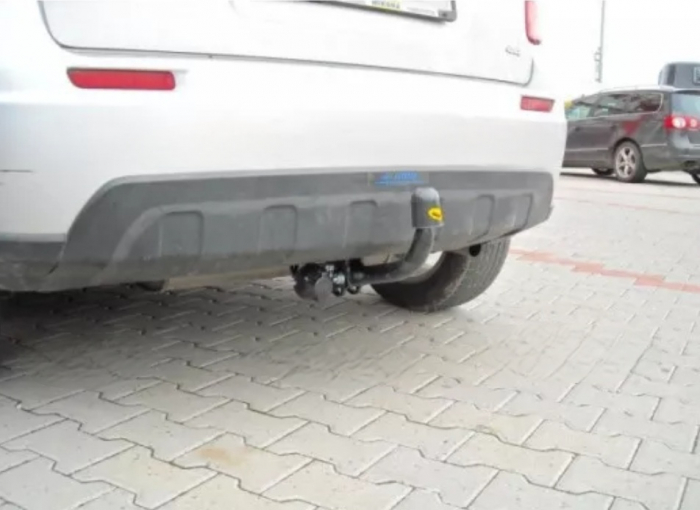 Carlig remorcare Suzuki Sx4 tractiune integrala 3/5 usi dupa 2006 marca Autohak [5]