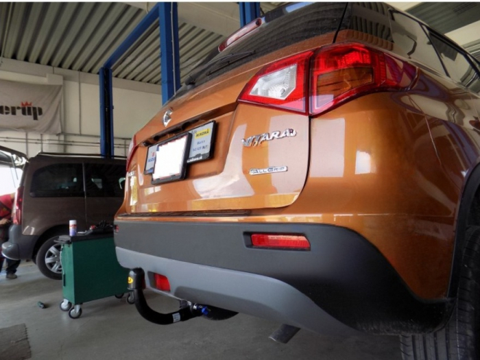 Carlig remorcare Suzuki Vitara 5 usi dupa 2015 demontabil automat vertical marca Autohak [5]