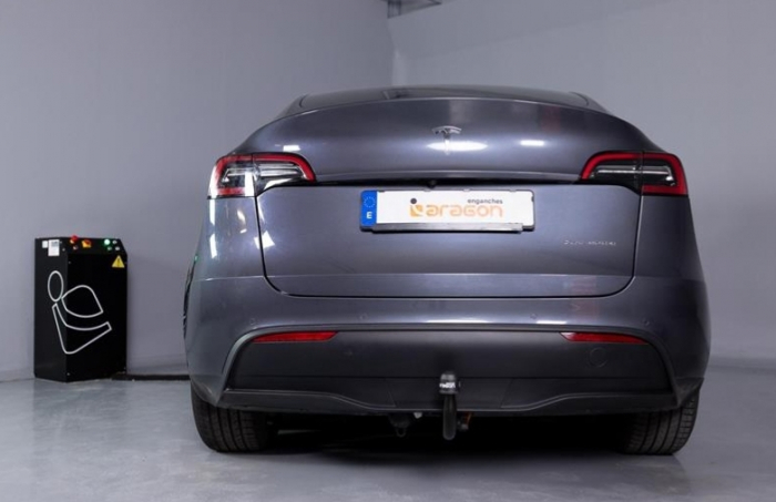 Carlig remorcare Tesla Model Y 5 usi 08/2021 - prezent demontabil automat vertical [4]