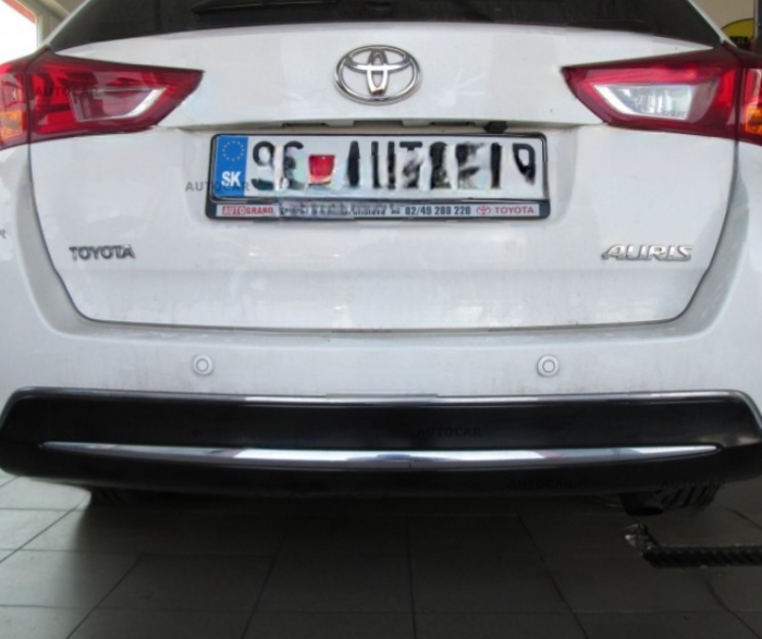 Carlig remorcare Toyota Auris combi 2013 - 2018 demontabil automat vertical marca Autohak [6]