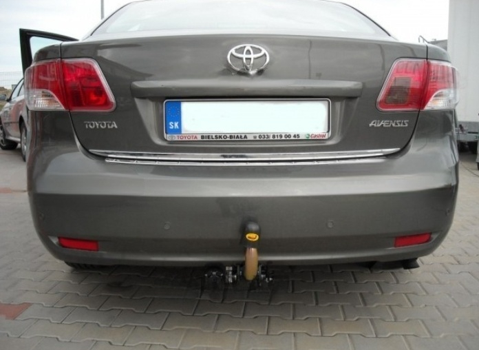 Carlig remorcare Toyota Avensis 4/5 usi dupa 2009 demontabil automat cu maneta marca Autohak [6]