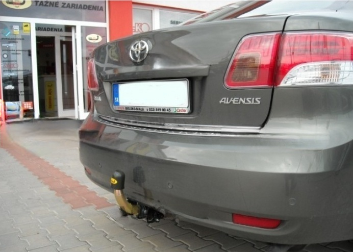 Carlig remorcare Toyota Avensis 4/5 usi dupa 2009 demontabil automat cu maneta marca Autohak [5]