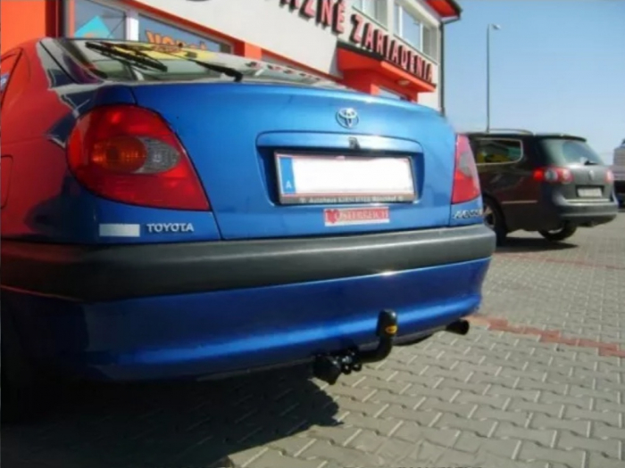 Carlig remorcare Toyota Avensis 4/5 usi 1997-2002 marca Autohak [5]