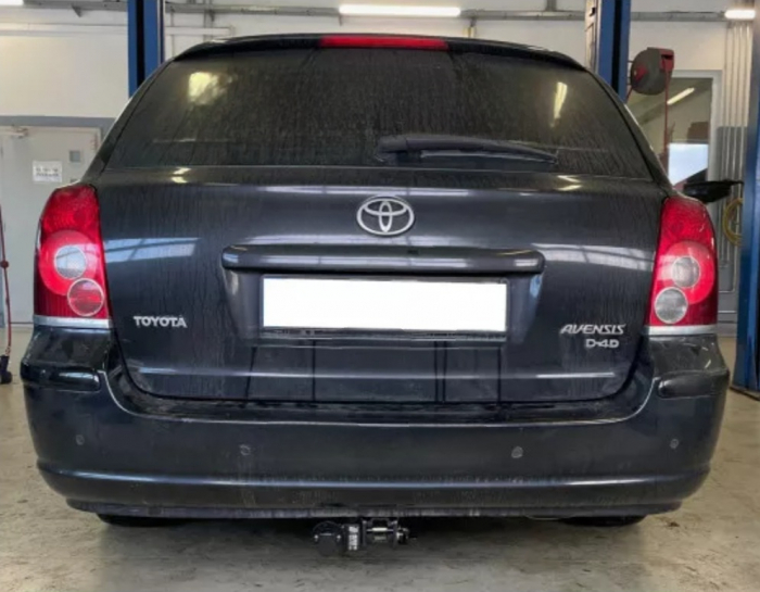 Carlig remorcare Toyota Avensis 4/5 usi 2003 - 2009 demontabil automat cu maneta marca Autohak [6]