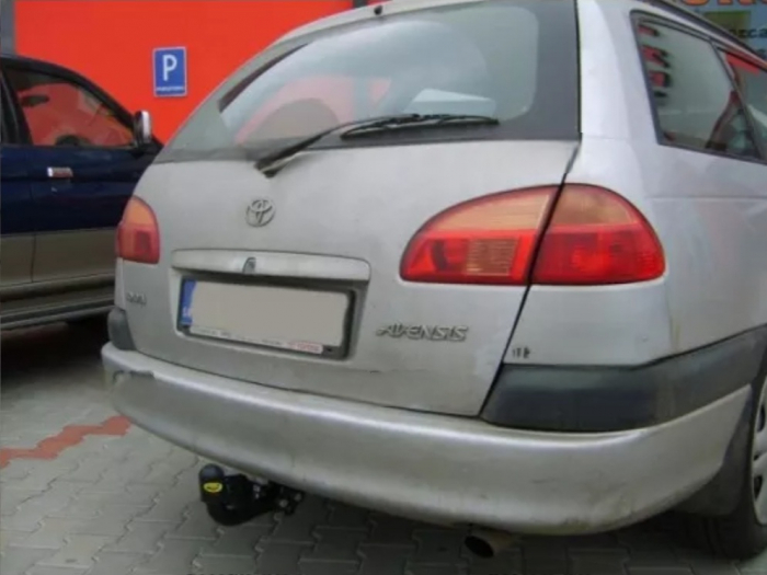 Carlig remorcare Toyota Avensis combi 1997-2002 marca Autohak [6]