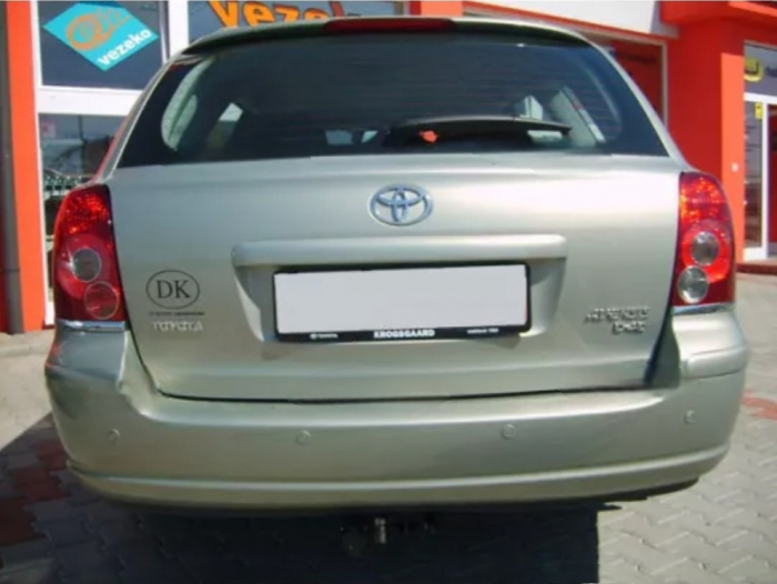 Carlig remorcare Toyota Avensis combi 2003 - 2009 demontabil automat cu maneta marca Autohak [4]