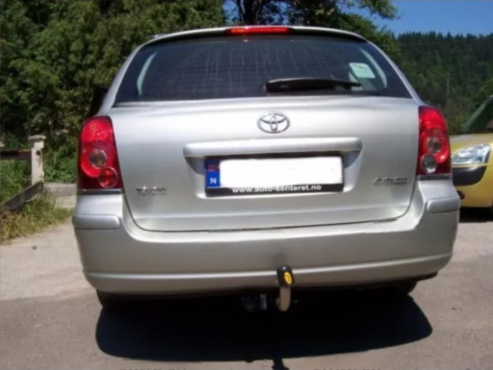 Carlig remorcare Toyota Avensis combi 2003 - 2009 demontabil automat cu maneta marca Autohak [6]