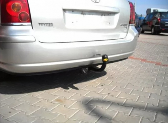 Carlig remorcare Toyota Avensis combi 2003-2009 marca Autohak [3]