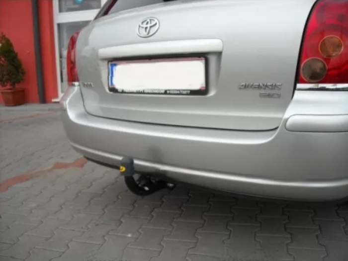 Carlig remorcare Toyota Avensis combi 2003-2009 marca Autohak [6]