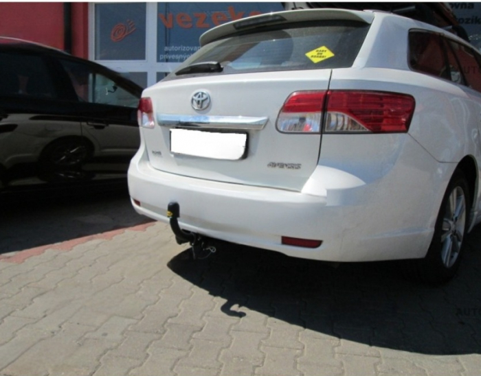 Carlig remorcare Toyota Avensis combi dupa 2009 demontabil automat cu maneta marca Autohak [3]